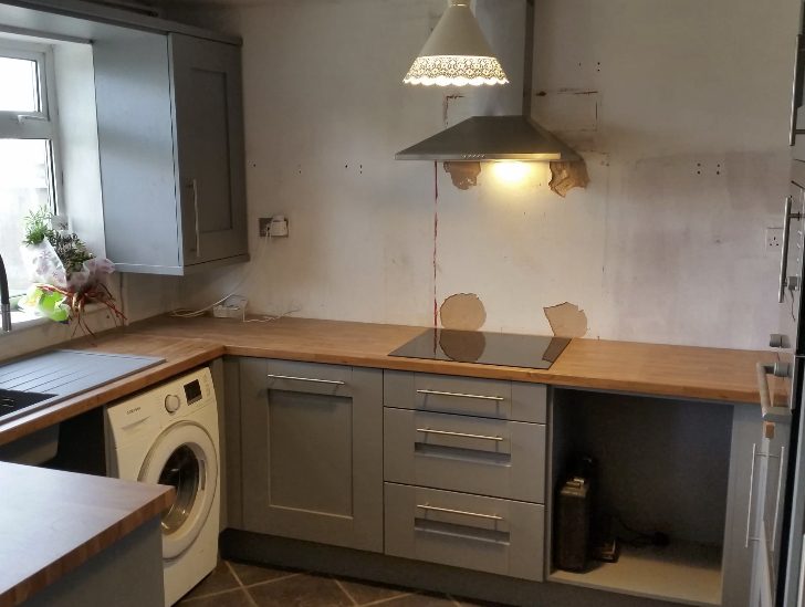 Fitted kitchen project by Fitted Kitchens Cheshire in Cheshire